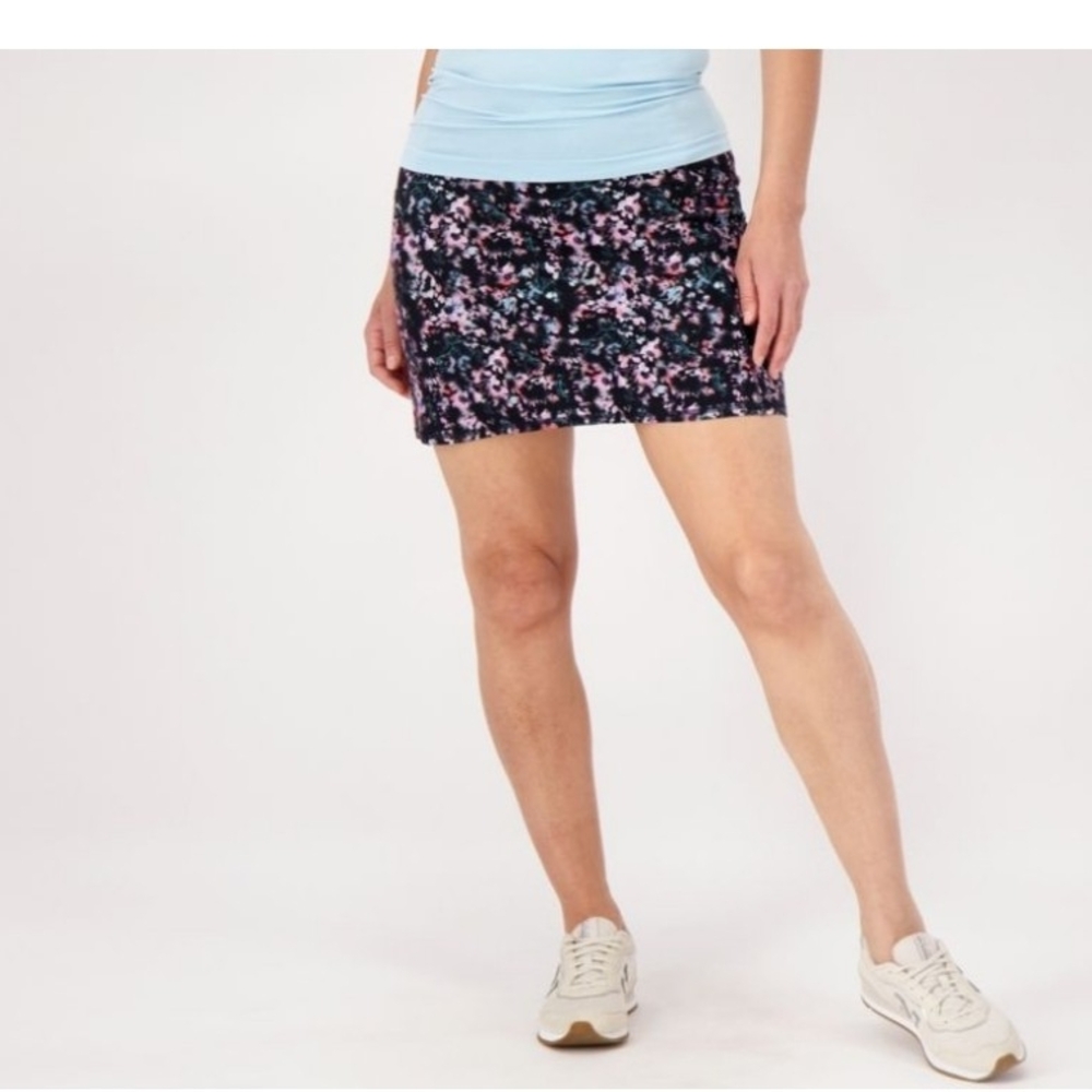 Skechers Go Flex Floral Print Skort. NWOT.